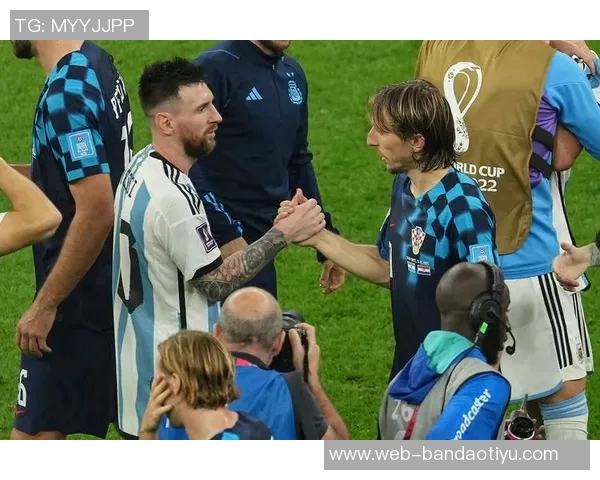 普利西奇坦言崇拜菲戈梅西赞叹莫德里奇训练的神奇魅力 普利西奇坦言崇拜菲戈梅西赞叹莫德里奇训练的神奇魅力