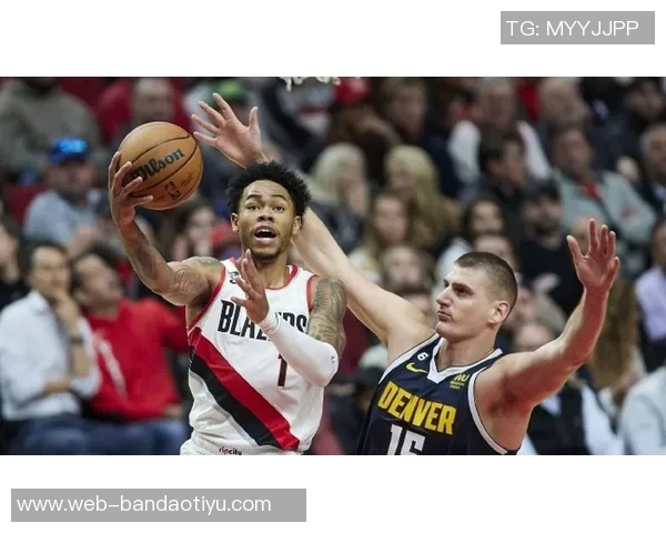 安芬尼西蒙斯谈比赛中与普里查德的适应与交流经验分享