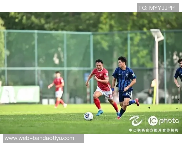 中乙山西队代理主帅因踩踏事件被停赛四场并罚款两万元