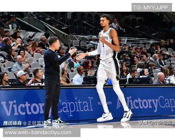 媒体人分析马刺外线失准文班失误合理科内特双塔组合效果显著 媒体人分析马刺外线失准文班失误合理科内特双塔组合效果显著