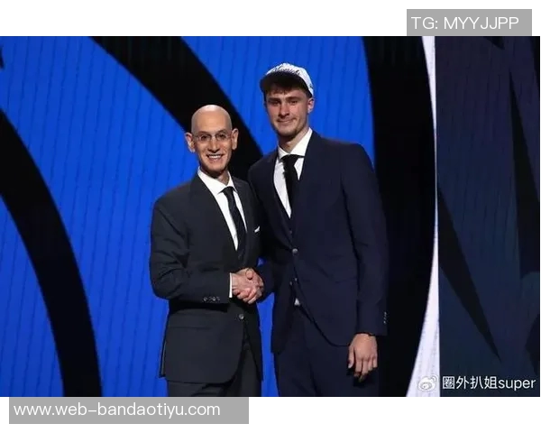 甜瓜认为独行侠具备争冠潜力弗拉格在球队中将实现稳步成长 甜瓜认为独行侠具备争冠潜力弗拉格在球队中将实现稳步成长