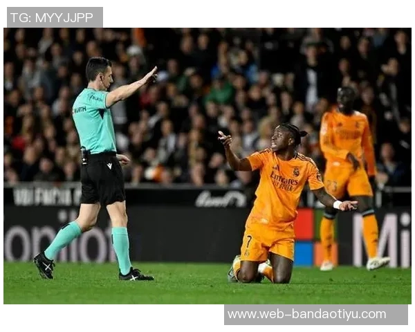 索托执法明天国家德比回顾上次皇马巴萨激战卢宁门线争议 索托执法明天国家德比回顾上次皇马巴萨激战卢宁门线争议