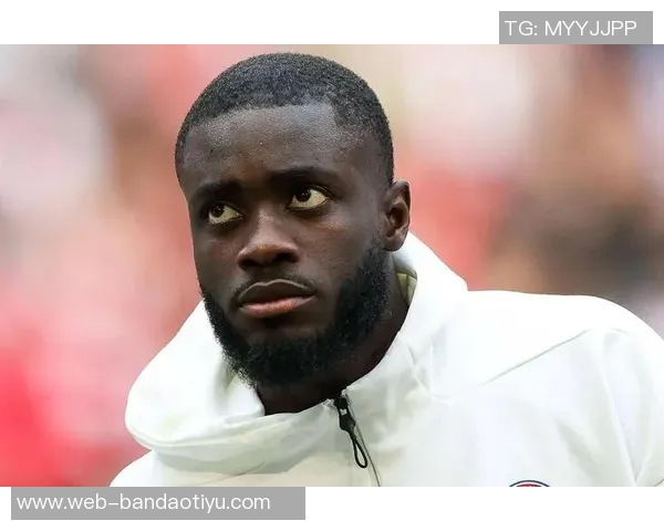 于帕梅卡诺坚定表态愿意留在拜仁并续约的决心